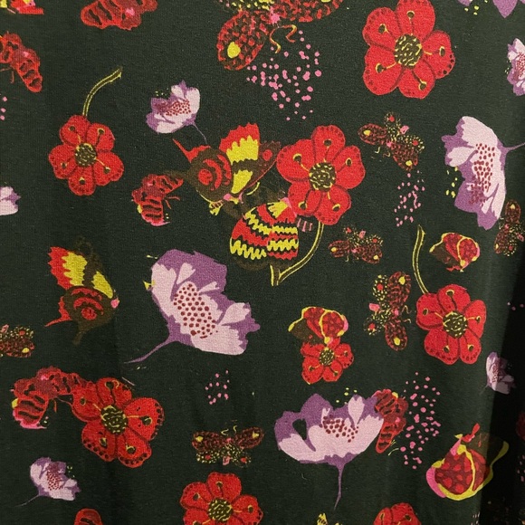 NWT! Lularoe perfect t - Picture 2 of 3